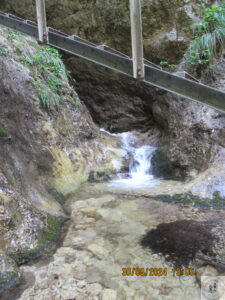 Janosikove Diery Woda i skały