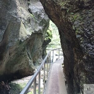 Janosikove Diery czasami trzeba zdjąć plecak żeby się zmieścić